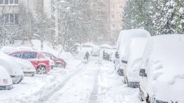 This little-known rule shapes parking in America. Cities are