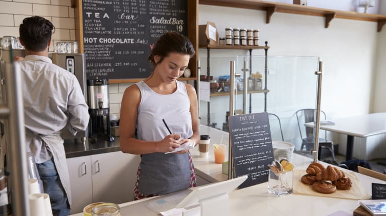 How to Improve the Engagement and Retention of Young Hourly Workers
