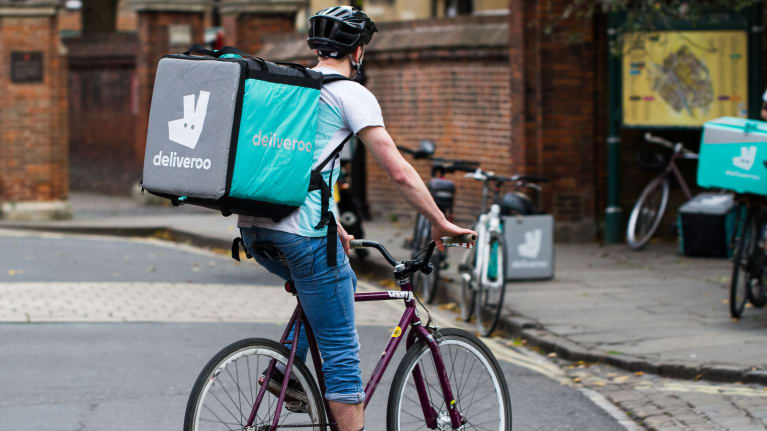 UK: Uber Drivers Are 'Workers' but Deliveroo Cyclists Are Not - OELS PEO