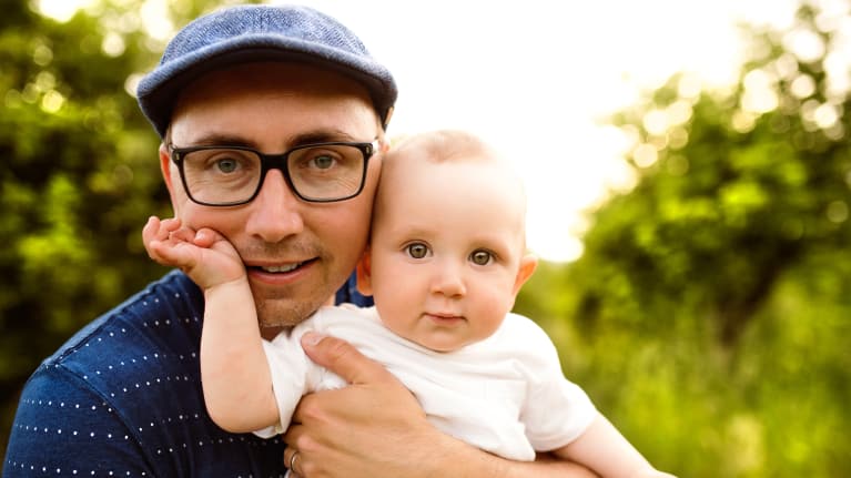Estée Lauder, EEOC Agree to Settle Paid-Child-Bonding-Leave Case