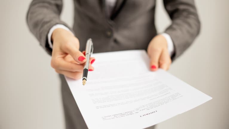 14 Things Your Job Offer Letter Must Have To Be Effective