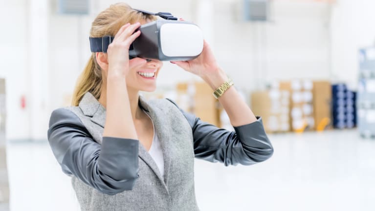 Walmart Revolutionizes Its Training with Virtual Reality