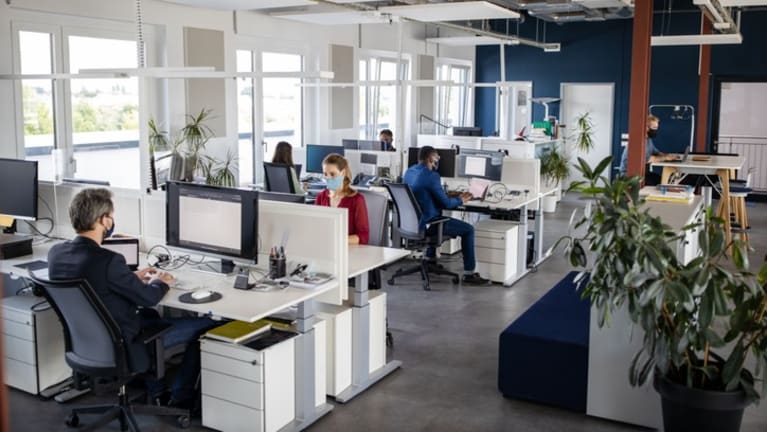 As Offices Reopen, Hybrid Onsite and Remote Work Routine