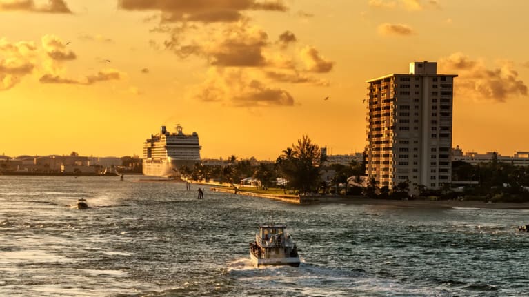 Cruise ship in Florida