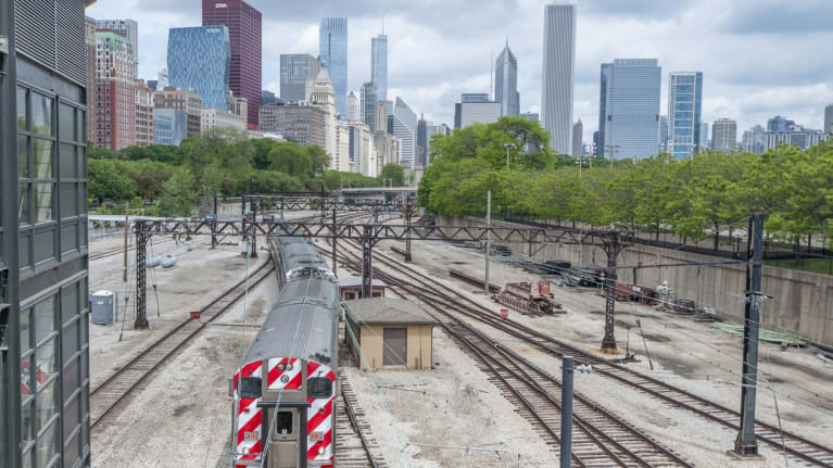 A train and rail lines in Chicago