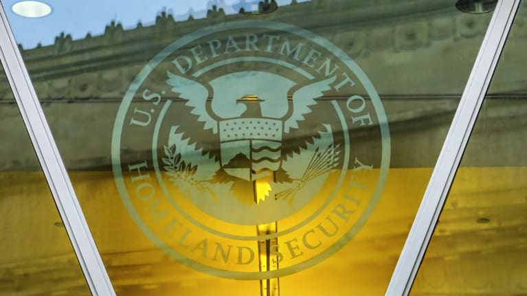 DHS: Use Current Form I-9 After Oct. 31 Expiration