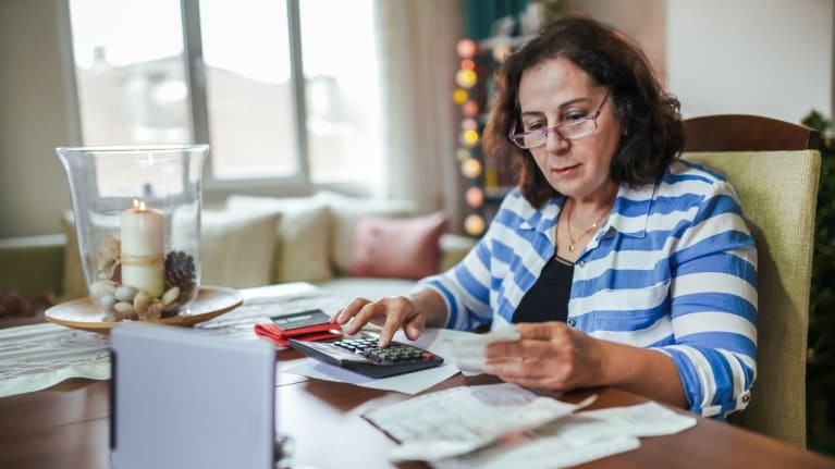 High Inflation Drives More Employees to Live Paycheck to Paycheck