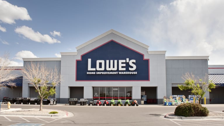 Lowe&#39;s Home Improvement Store