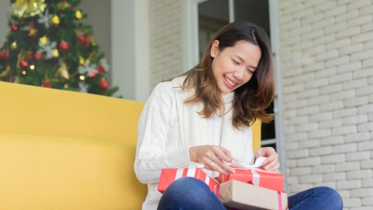 A Gift Guide for Your Employees